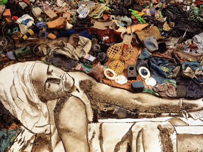 In Waste Land, acclaimed filmmaker Lucy Walker (Blindsight, Countdown to Zero) travels with cutting-edge Brazilian artist Vik Muniz deep into the world’s largest landfill on the outskirts of Rio to create a large-scale art project using garbage as his material and the spirited trash pickers as his muses.
